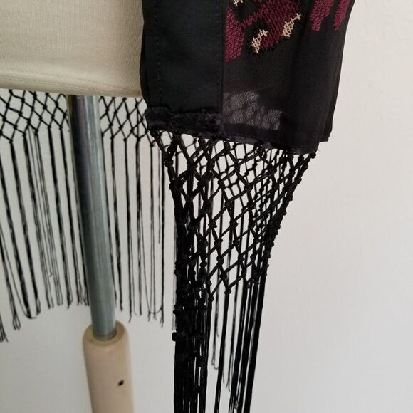 Staring at stars black embroidered fringe duster - Picture 5 of 7